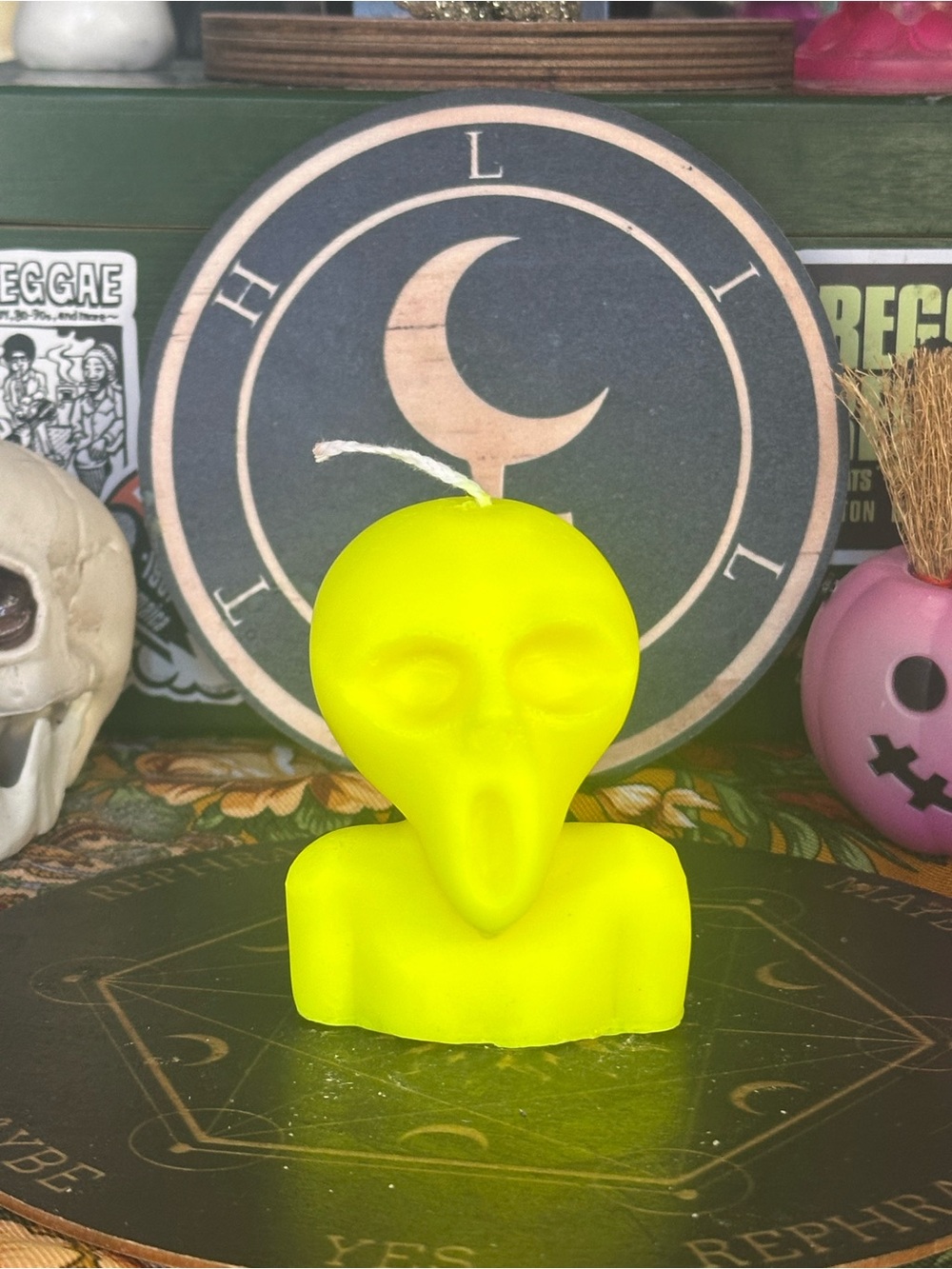 Highlighter Yellow Alien Visitor Candle